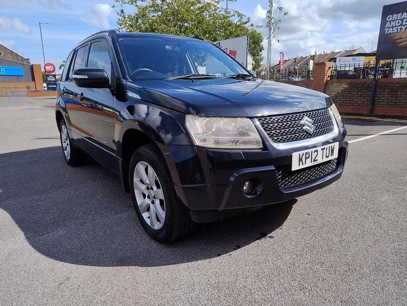 Black Used 2012 Suzuki Grand Vitara SZ5 SUV | £4,112 (A bit pricey) - Image 1/4