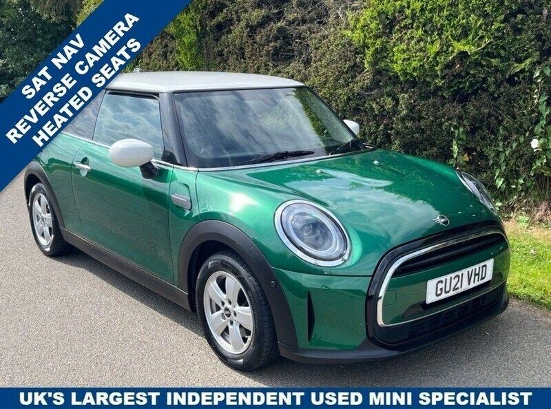Green Used 2021 Mini Cooper Classic Hatchback | £17,595 (Good price) - Image 1/4