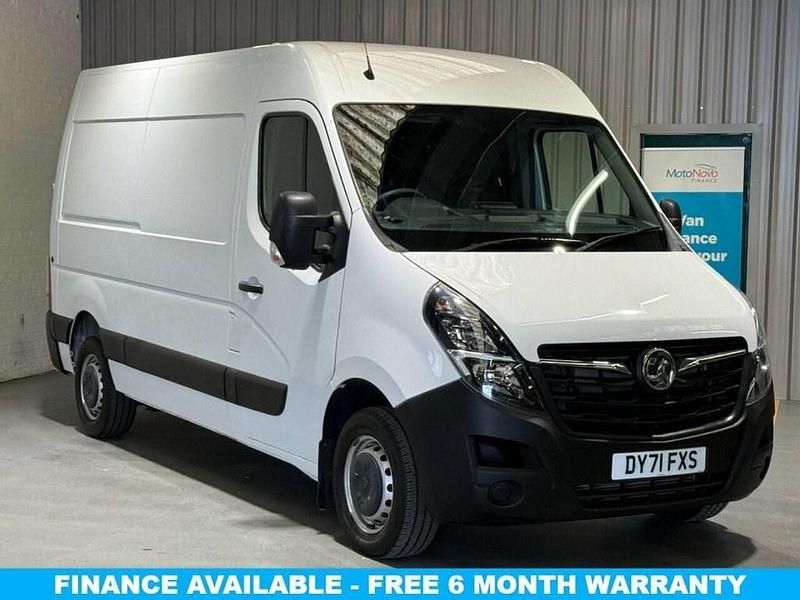 Used Vauxhall Movano Edition 135 HP (99 kW) 2021 White MPV