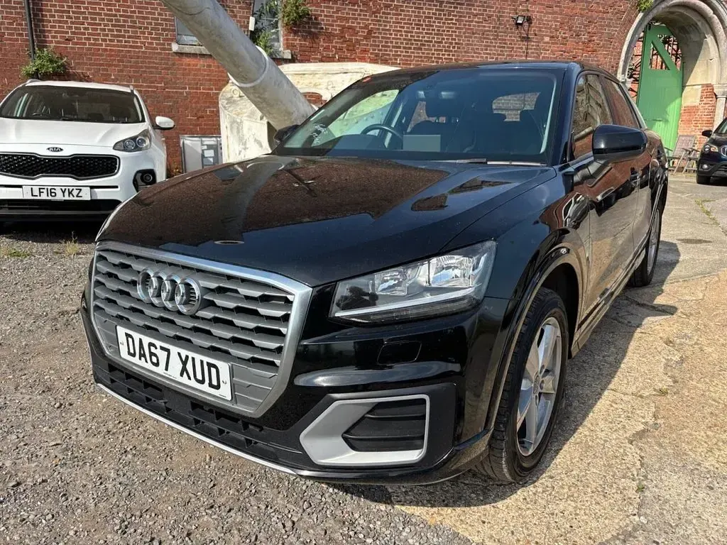 Used Audi Q2 Sport 116 HP (85 kW) 2017 Black SUV