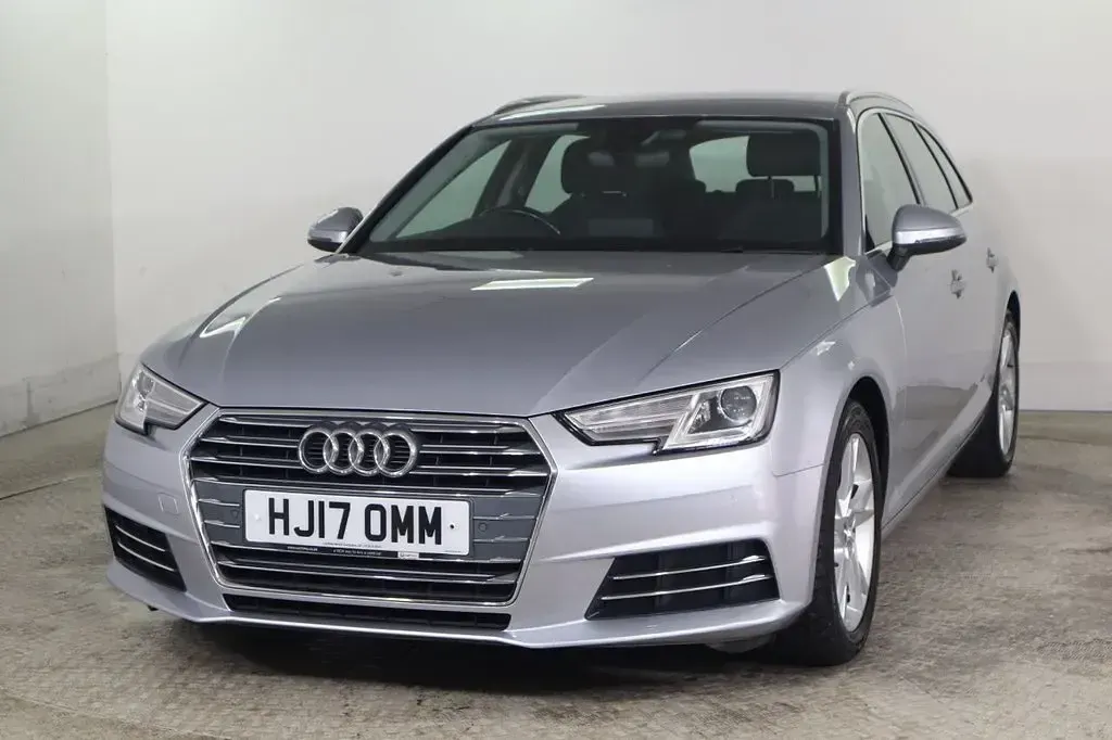 Used Audi A4 Sport 150 HP (110 kW) 2017 Silver Estate