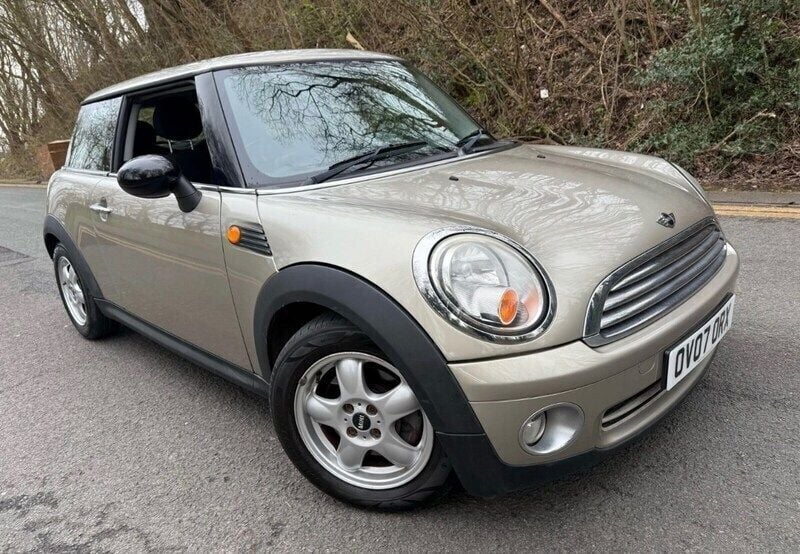Silver Used 2007 Mini ONE Hatch Hatchback | £1,000 (Good price) - Image 1/4