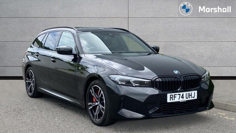 Black sapphire Used 2025 BMW 320 M Sport Estate | £34,849 (Fair price) - Image 1/4
