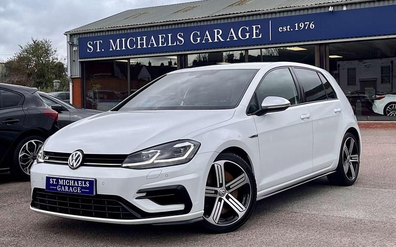 Used VW Golf VII R 310 HP (228 kW) 2018 White Hatchback