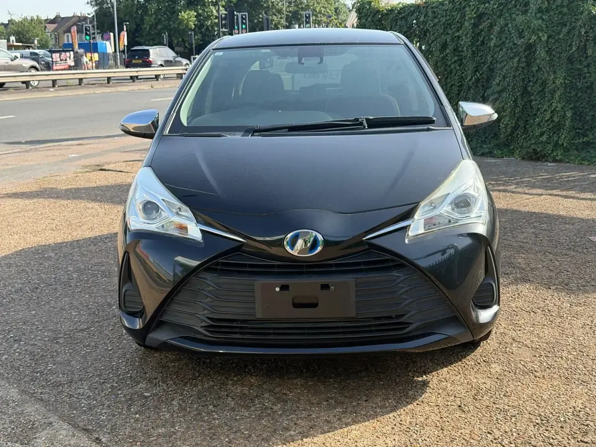 Used Toyota Yaris Design 2017 Black Hatchback