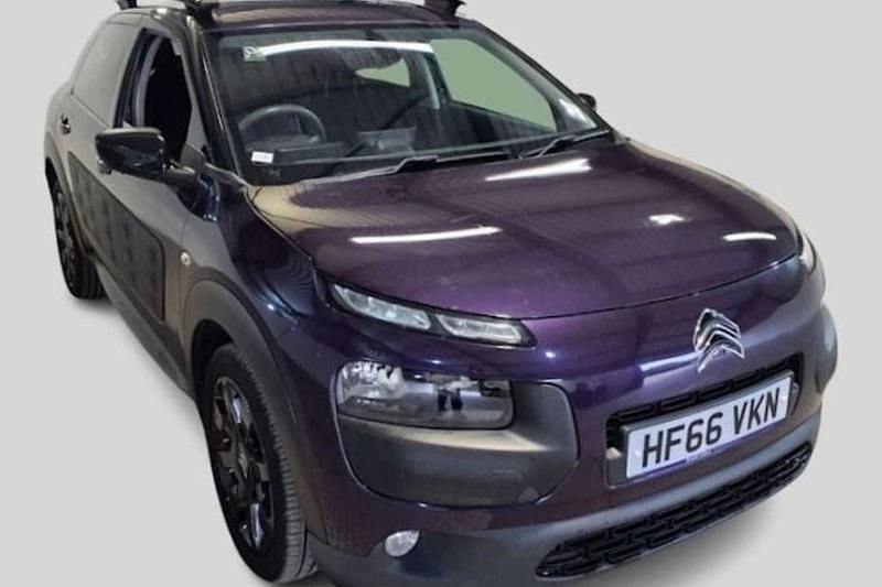 Mauve/purple Used 2017 Citroën C4 Cactus Flair Hatchback | £4,595 (Fair price) - Image 1/1