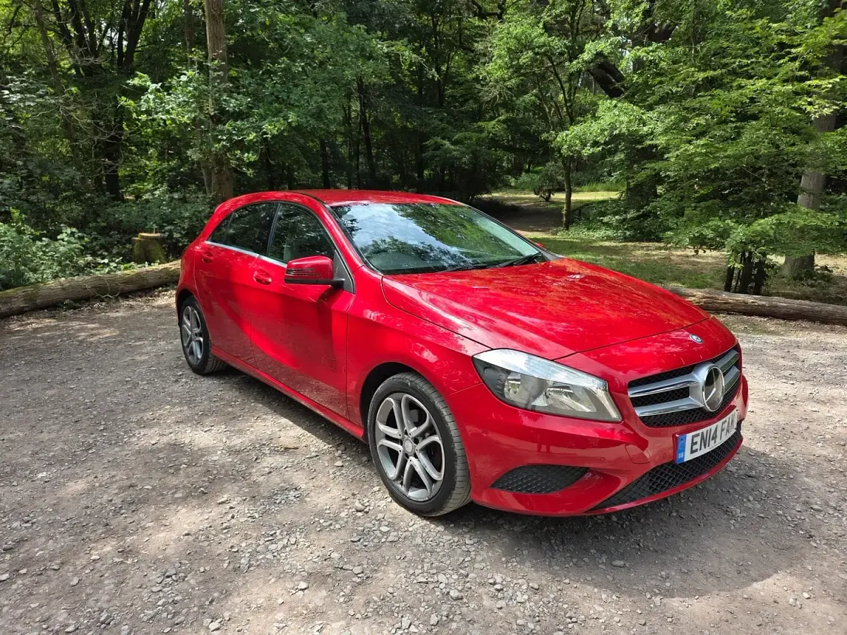 Used Mercedes A200 2014 Red Hatchback