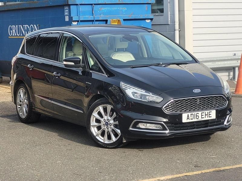 Black Used 2016 Ford S-MAX Vignale MPV | £11,999 (Fair price) - Image 1/4