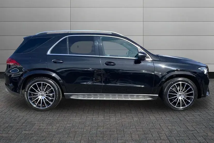 Used Mercedes GLE400 AMG line 325 HP (239 kW) 2022 Black SUV