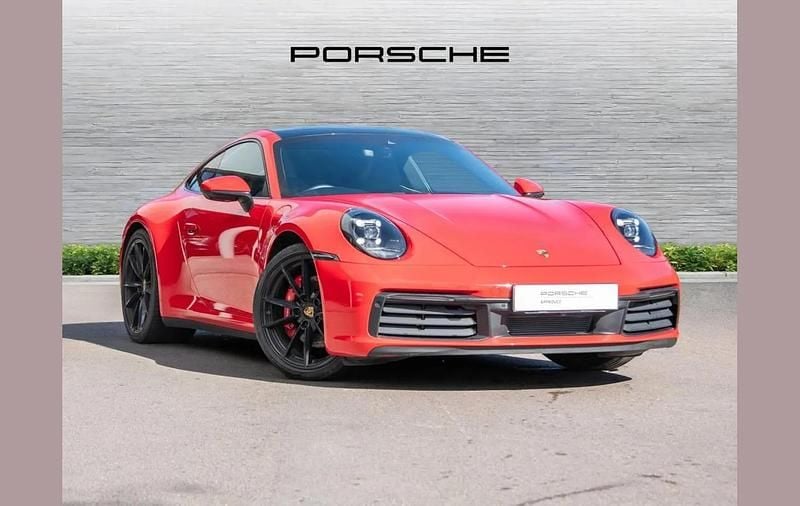 Used Porsche 911 444 HP (326 kW) 2019 Red Coupe