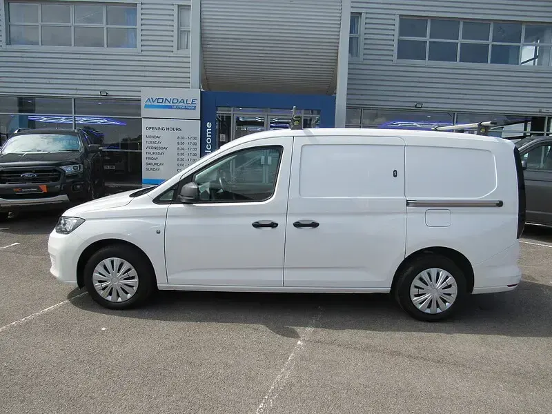 Used VW Caddy S 102 HP (75 kW) 2022 White MPV