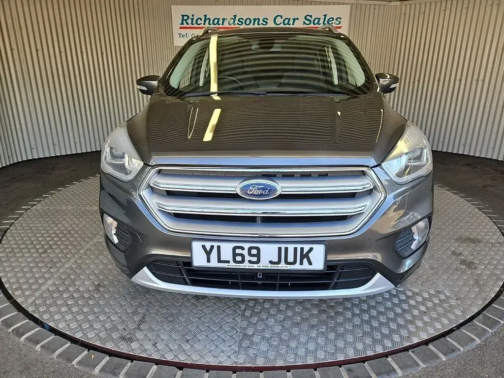 Used Ford Kuga Titanium 150 HP (110 kW) 2019 Grey SUV