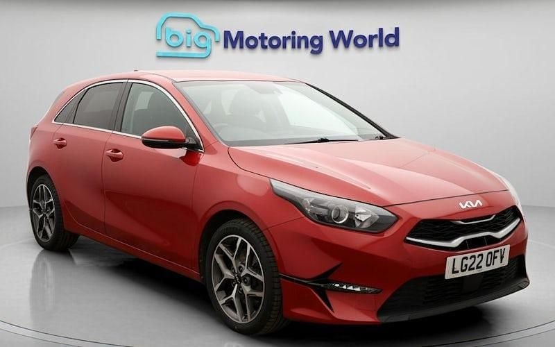 Used Kia Ceed 160 HP (117 kW) 2021 Hatchback