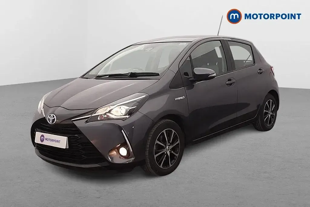 Used Toyota Yaris Hybrid 101 HP (74 kW) 2019 Grey Hatchback