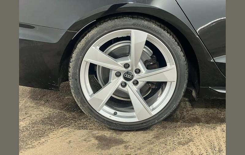 Used Audi A4 S-Line 200 HP (147 kW) 2023 Black Estate