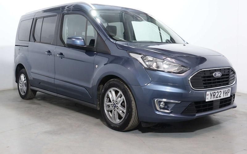 Used Ford Tourneo Titanium 120 HP (88 kW) 2021 Estate