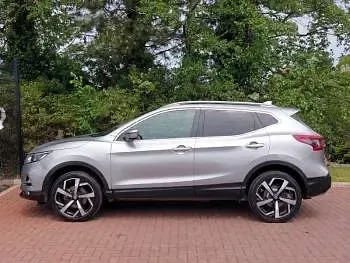 Used Nissan Qashqai Tekna 140 HP (102 kW) 2019 Silver SUV
