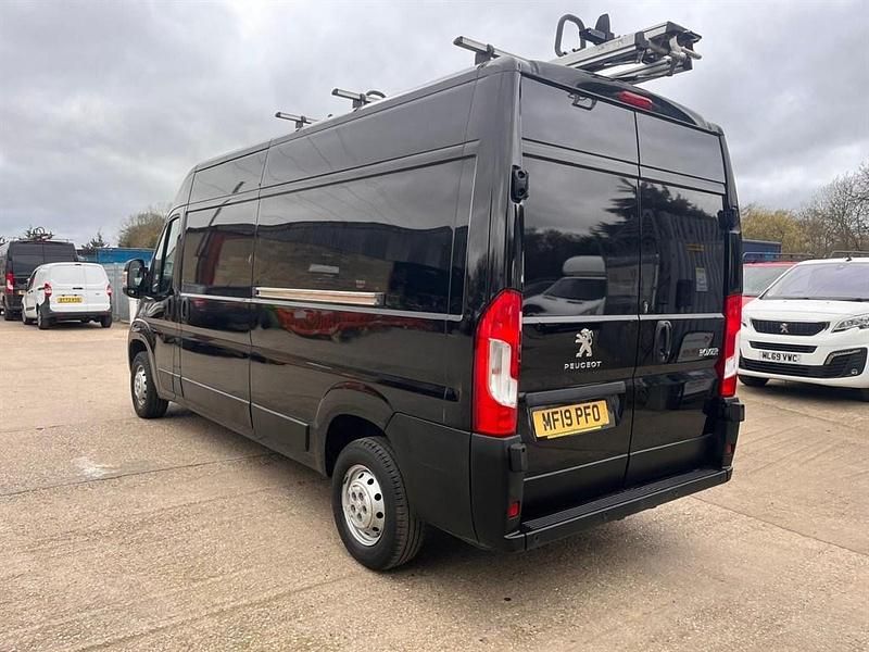 Used Peugeot Boxer 130 HP (95 kW) 2019 Black Van