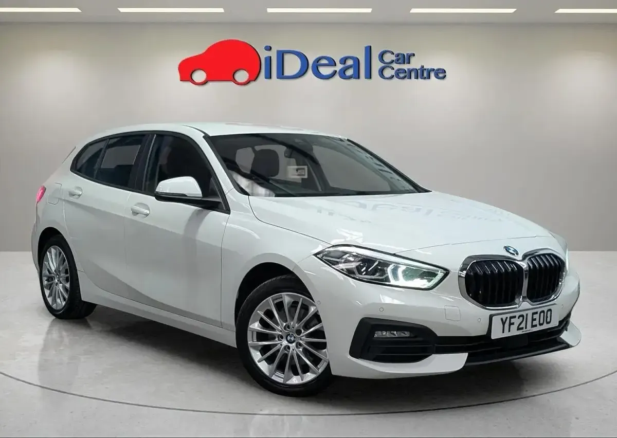 Used BMW 118 Comfort Edition 2021 White Hatchback