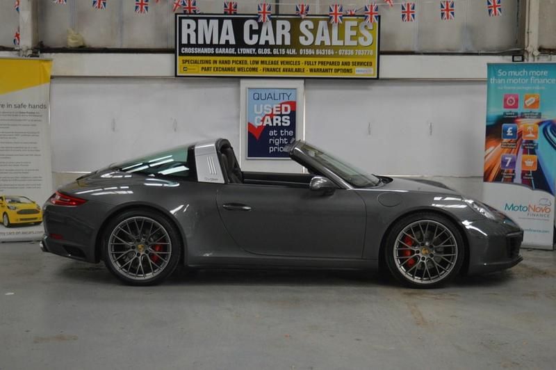 Usado Porsche 991 414 HP (304 kW) 2016 Cinzento Cabrios