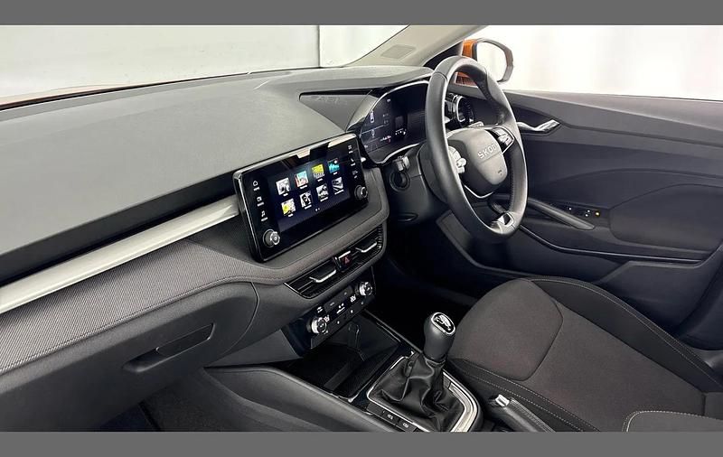 Used Skoda Fabia SE 80 HP (58 kW) 2025 Phoenix orange metallic Hatchback