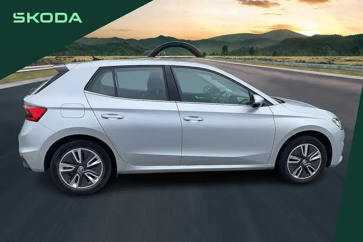 Gebraucht Skoda 110 R SE L 81 PS (59 kW) 2023 Silber Kleinwagen