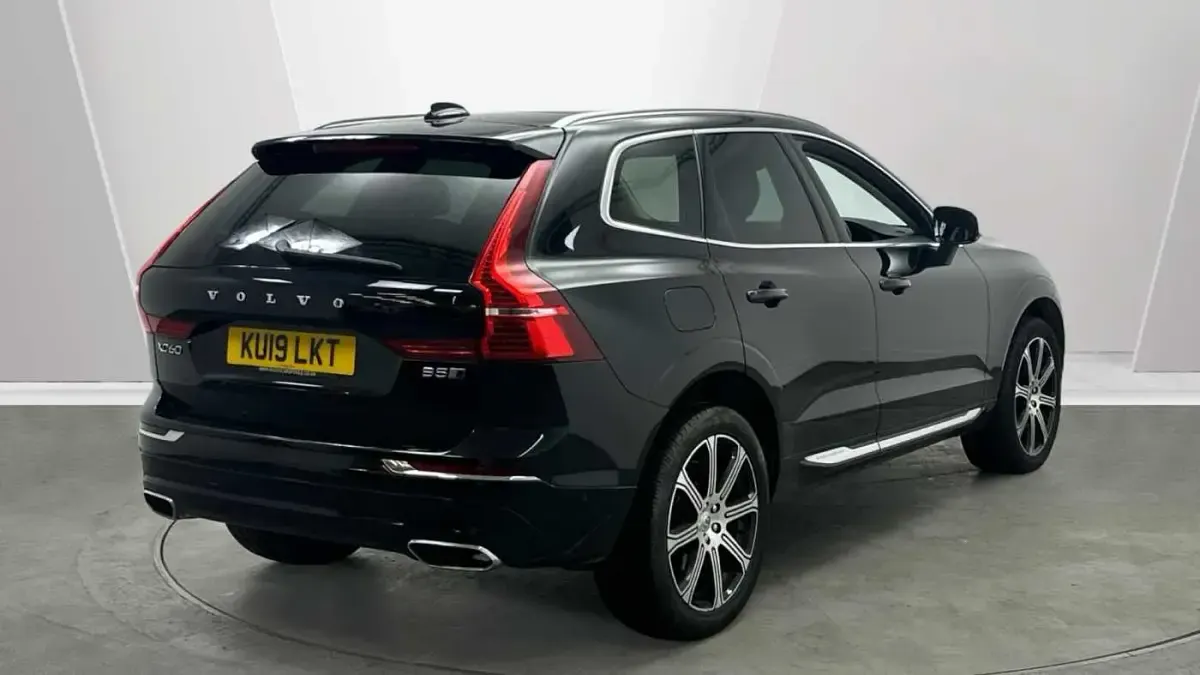 Used Volvo XC60 Inscription 232 HP (170 kW) 2020 SUV