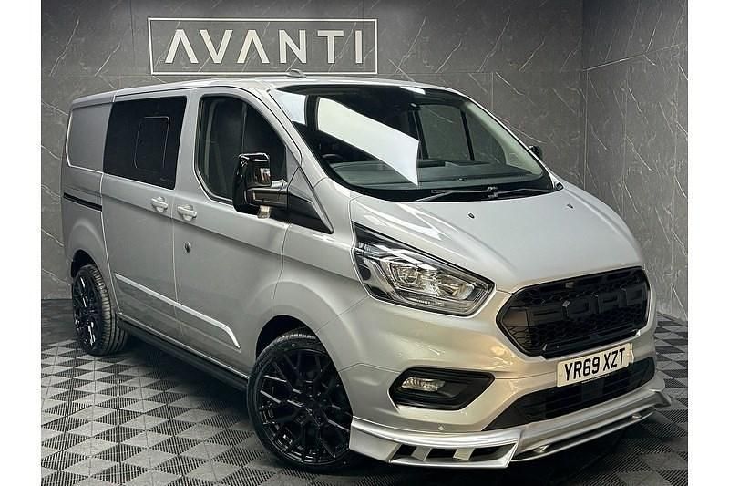 Used Ford Transit Custom Limited 170 HP (125 kW) 2019 Silver Van
