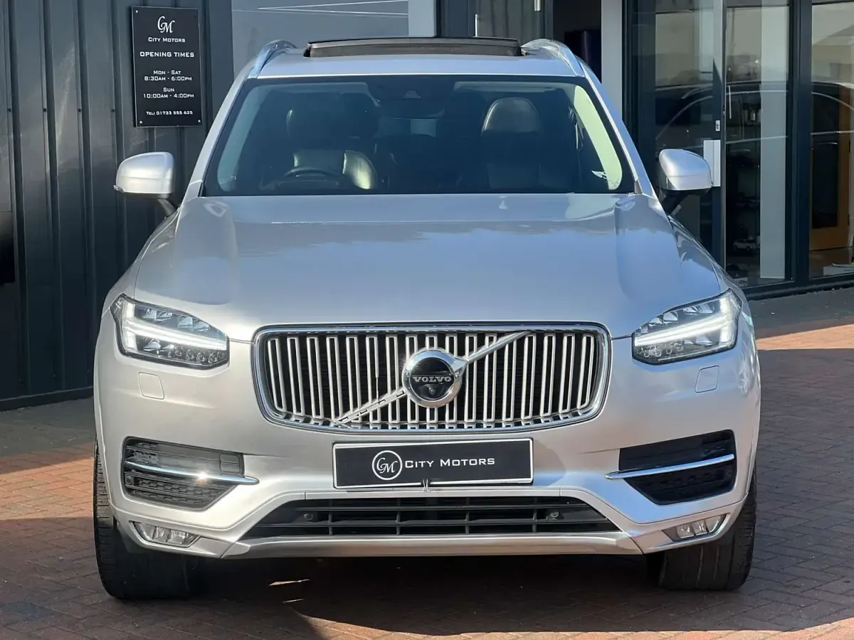 Used Volvo XC90 Inscription 235 HP (172 kW) 2017 Silver SUV