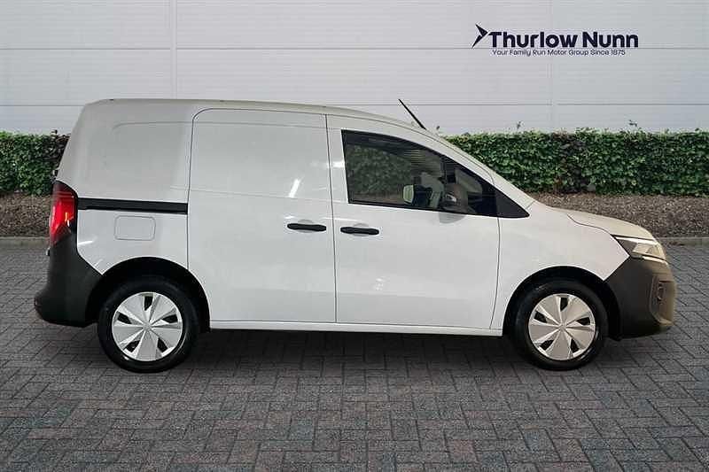 Used Nissan Townstar Acenta 130 HP (95 kW) 2023 White Van