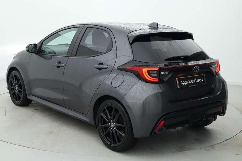 Used Toyota Yaris Hybrid Sport 113 HP (83 kW) 2023 Grey Hatchback
