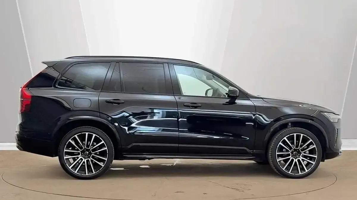 Used Volvo XC90 Ultra 455 HP (334 kW) 2025 Black SUV