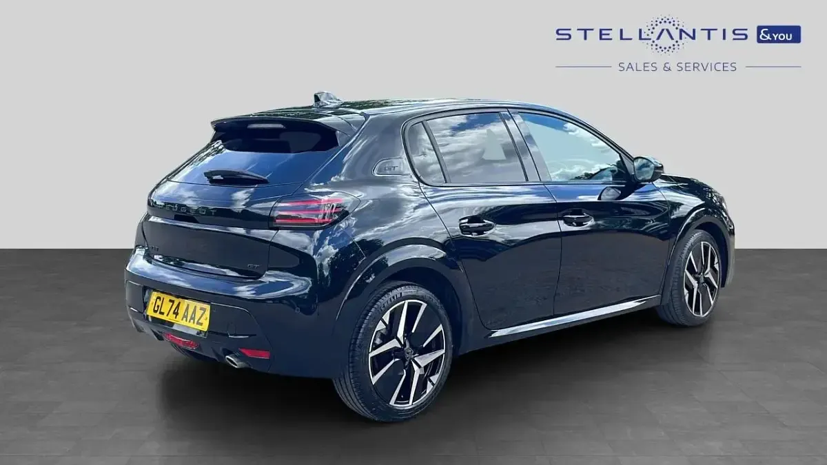 Used Peugeot 208 GT 99 HP (72 kW) 2024 Black Hatchback
