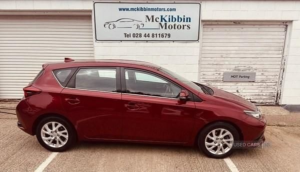 Red Used 2018 Toyota Auris Hatchback | £11,450 (A bit pricey) - Image 1/4