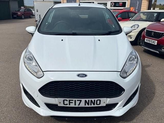 Used Ford Fiesta ST-Line 100 HP (73 kW) 2017 White Hatchback