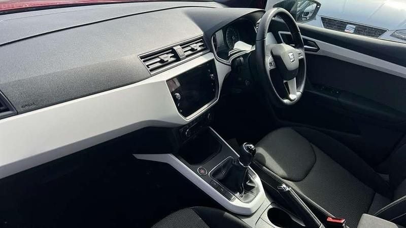 Used Seat Arona XCELLENCE 115 HP (84 kW) 2018 Red SUV