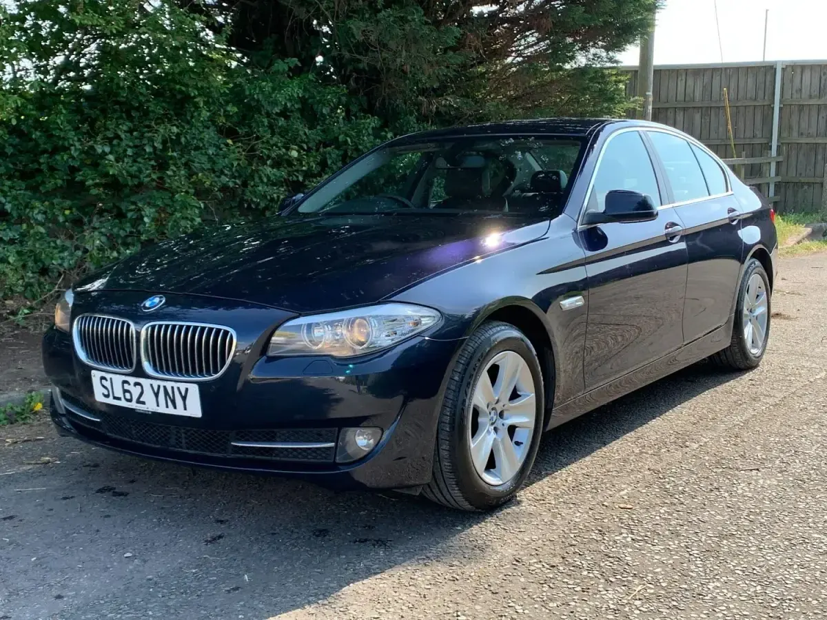 Begagnad BMW 520 Efficient Dynamics 2012 Blå Sedan