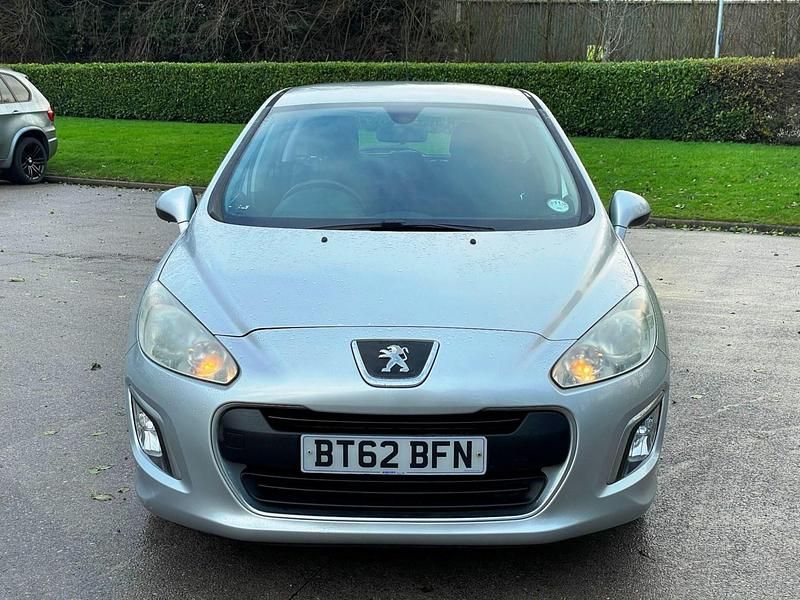 Used Peugeot 308 Access 112 HP (82 kW) 2012 Silver Hatchback