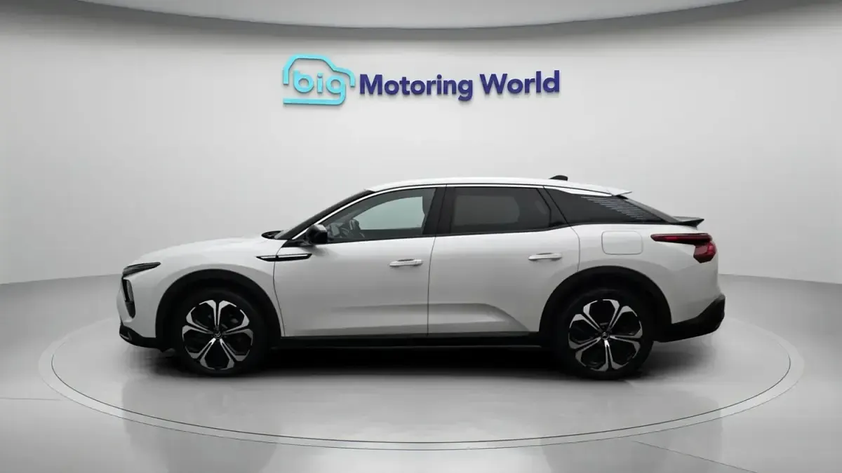 Used Citroën C5 X 226 HP (166 kW) 2024 White Estate