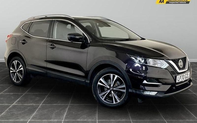 Black Used 2020 Nissan Qashqai N-Connecta SUV | £8,495 (Good price) - Image 1/2