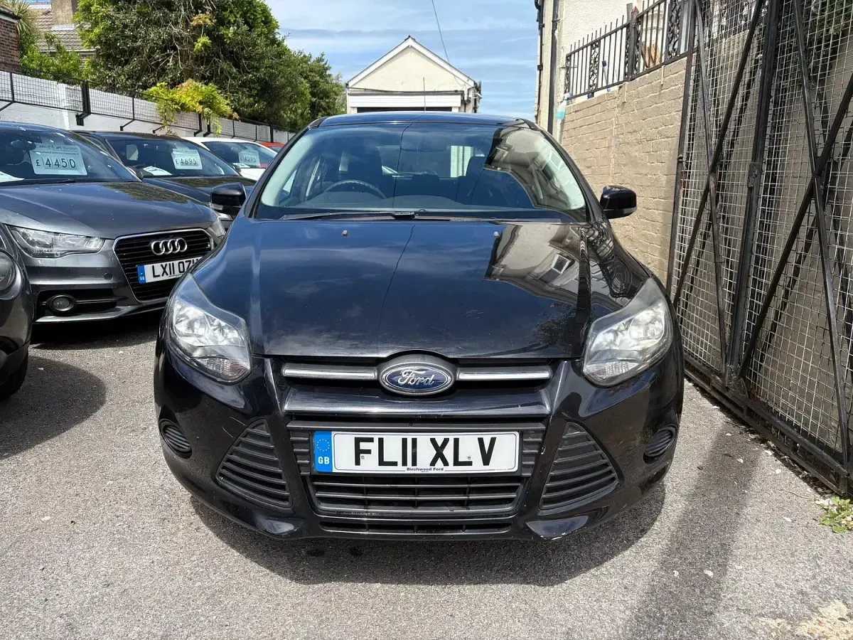 Used Ford Focus S 115 HP (84 kW) 2011 Black Hatchback
