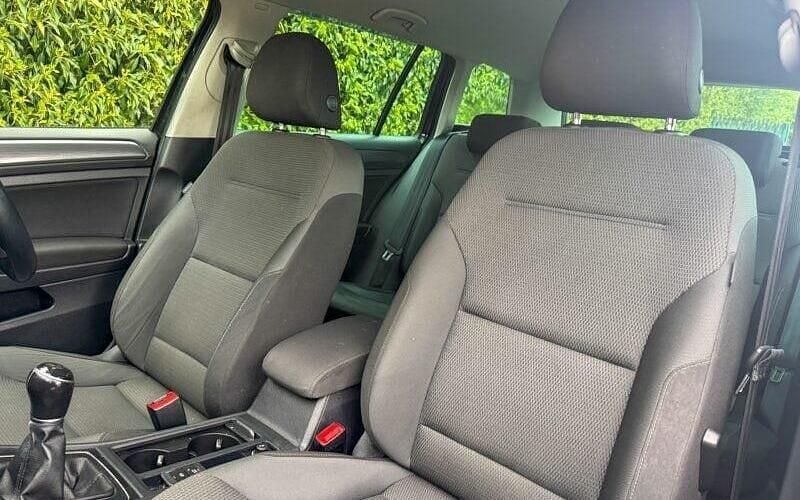 Second-hand VW Golf VII Edition 116 CP (85 kW) 2020 Negru Break