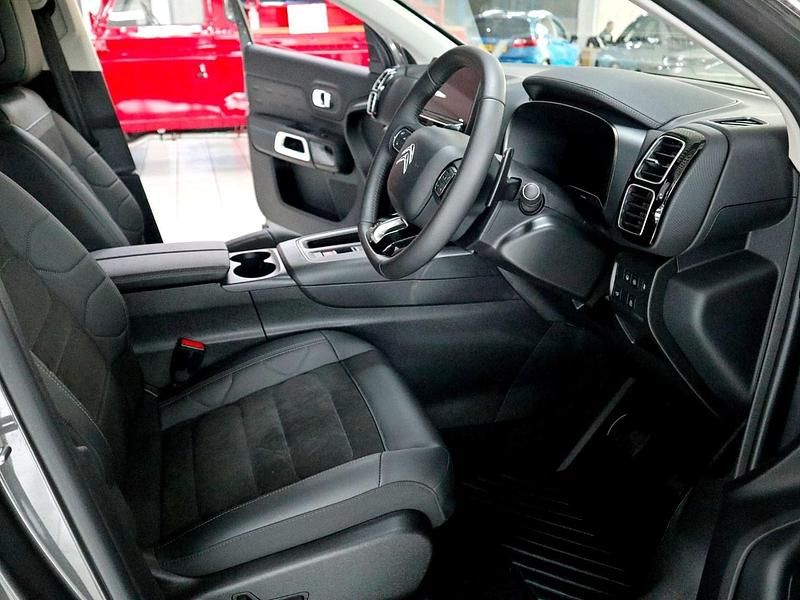New Citroën C5 Aircross 2025 Platinum grey SUV