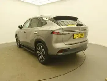 Używany MG HS Trophy 299 KM (219 kW) 2025 Srebrny SUV