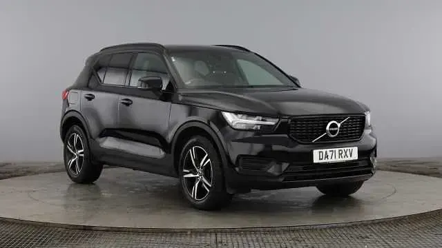Usado Volvo XC40 R-Design 163 HP (119 kW) 2021 SUV