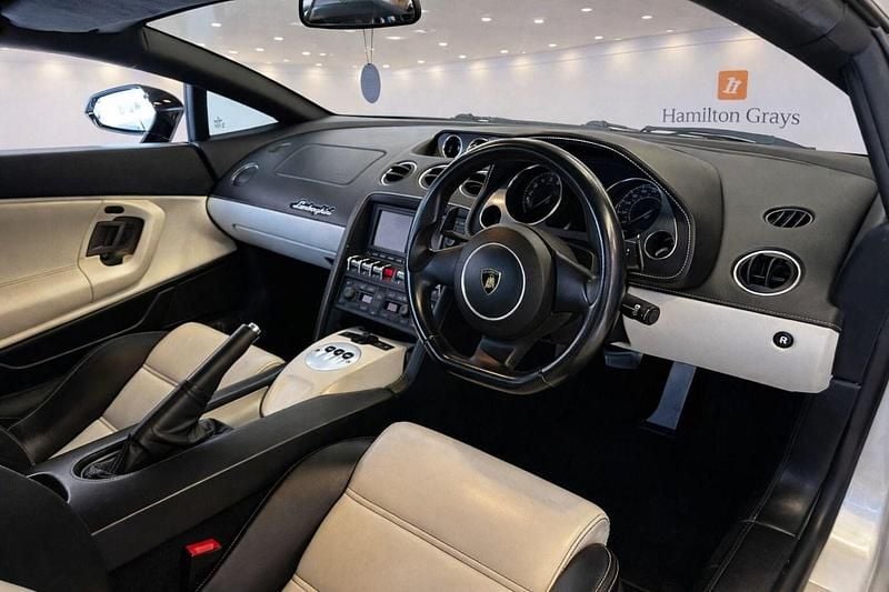 Used Lamborghini Gallardo 600 HP (441 kW) 2010 White Coupe
