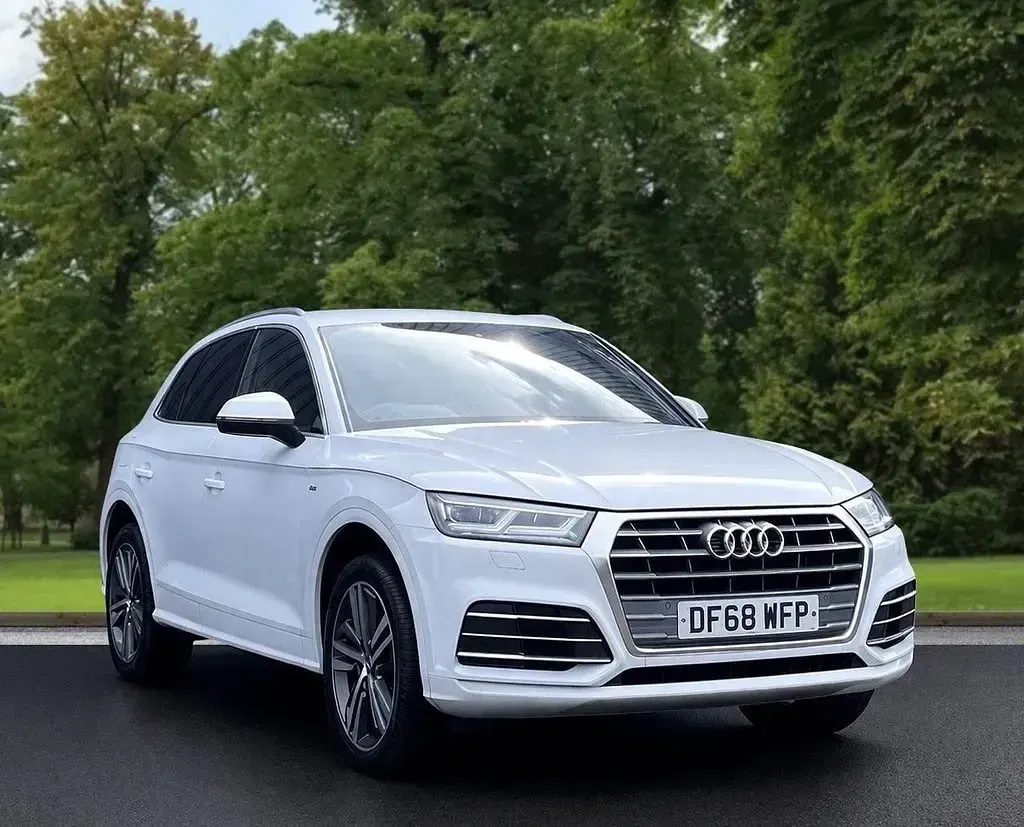 Used Audi Q5 S-Line 190 HP (139 kW) 2019 White SUV