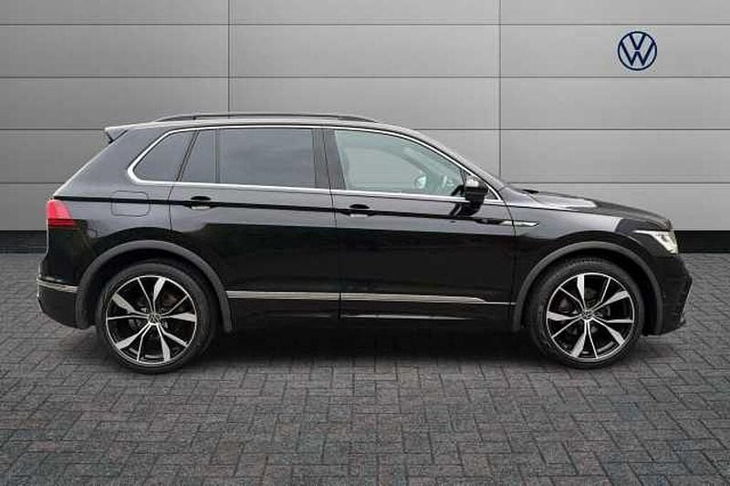 Used VW Tiguan R-line 150 HP (110 kW) 2022 Black SUV