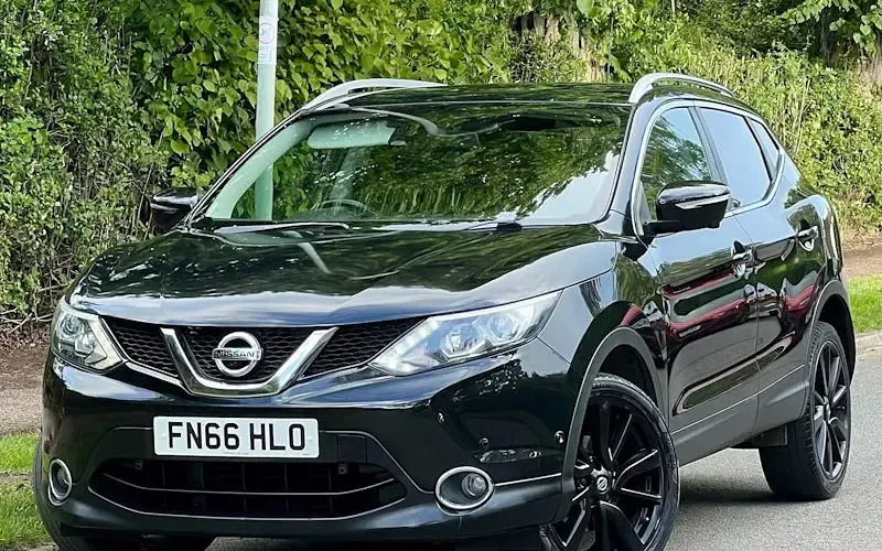 Used Nissan Qashqai Tekna 110 HP (80 kW) 2016 Black SUV