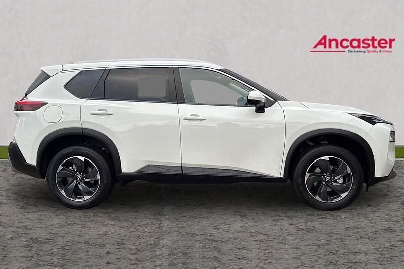 New Nissan X-Trail N-Connecta 2025 Amic grey with black metallic SUV